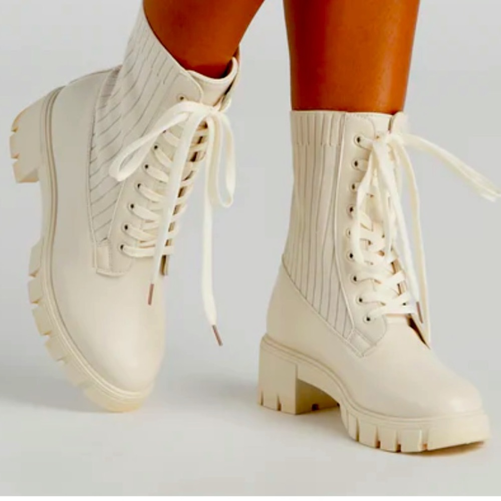 Combat boots NWT